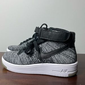 Nike Air Force 1 Ultra Flyknit Mid Oreo Size 6.5